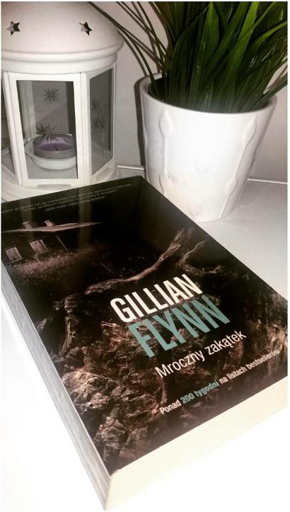 Gillian Flynn - Mroczny Zakątek
