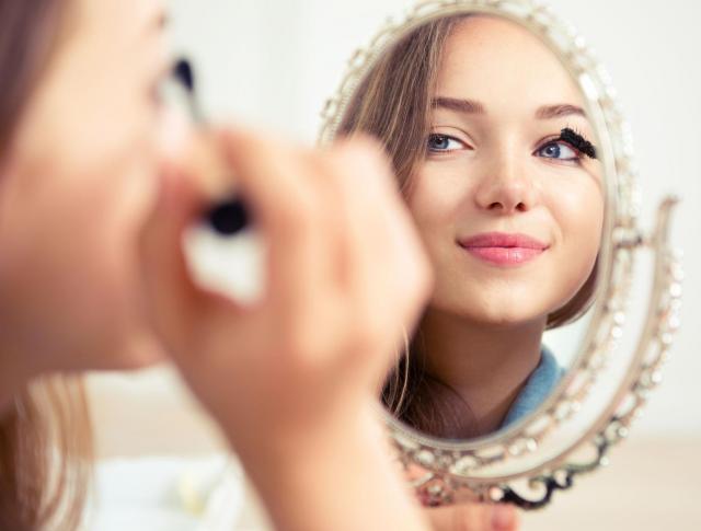 Podstawy naturalnego makijażu. Te zasady musi znać każda z Was!