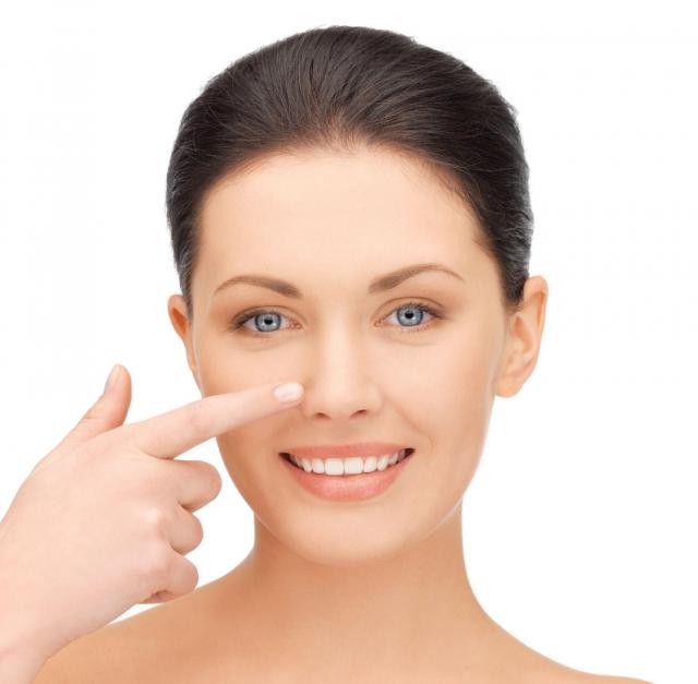 8 sposobów na to jak sprawić, aby Twój nos był idealny bez skalpela