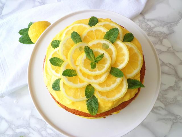 Przepis na cytrynowy tort z limoncello