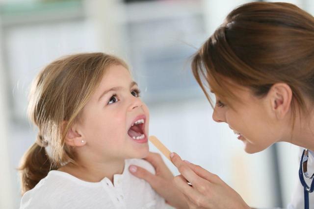 4 sygnały choroby dziecka, których nie możesz bagatelizować