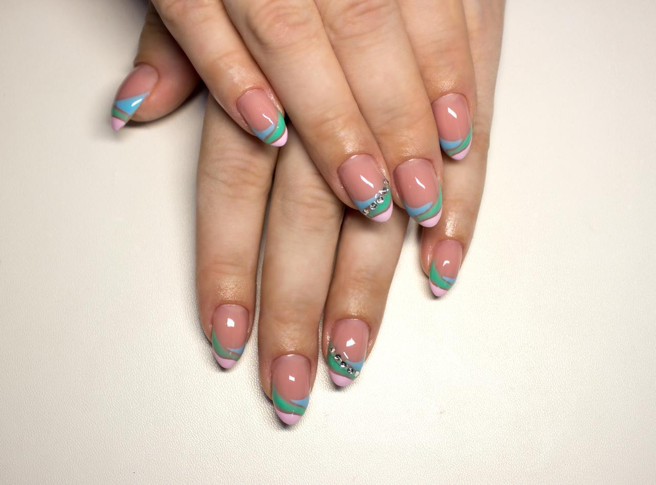 Modne paznokcie 2020: manicure Crystal Nails to hit Instagrama