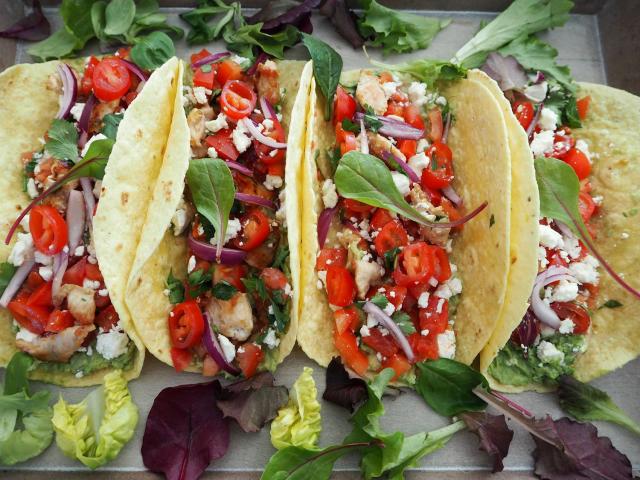 Fajitas z kurczakiem i guacamole