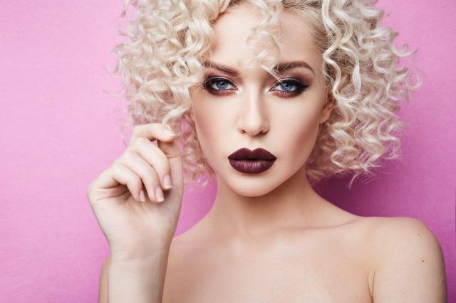 Modne krótkie fryzury 2020 - duży przegląd zdjęć