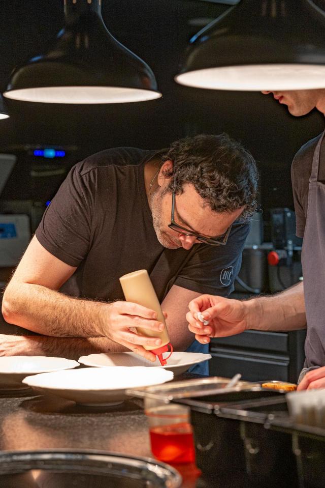 Chef, który gra smakiem – Andrea Camastra