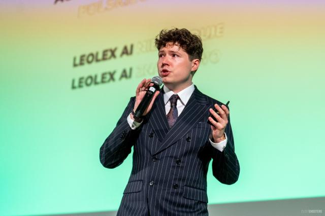 AI wspiera, nie zastępuje – jak mądrze i bezpiecznie korzystać ze sztucznej inteligencji?