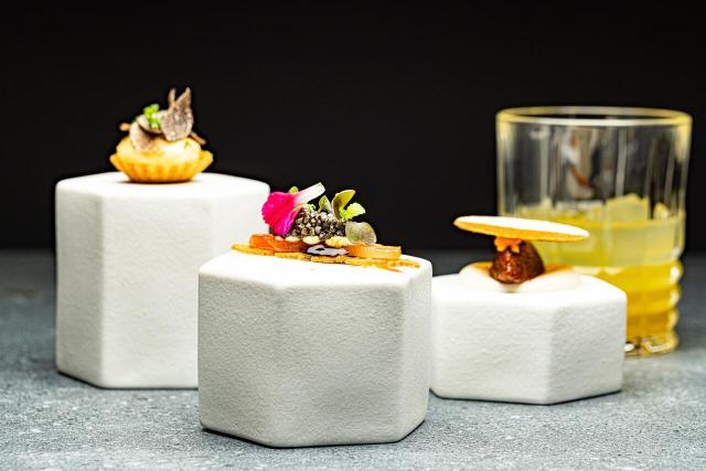 Namiętność na talerzu: kulinarna filozofia uwodzenia według gwiazdkowego szefa kuchni