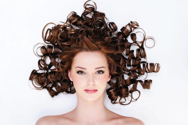 Specjalista radzi: Naturalne kosmetyki do włosów, jako tani sposób na ich pielęgnacje